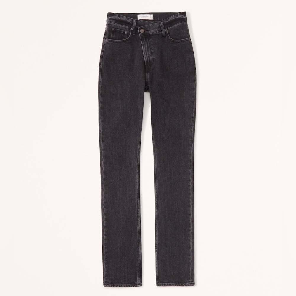 Abercrombie Ultra High Rise 90s Slim Straight Jean